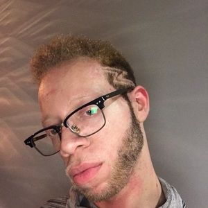 Meet your Posher, Brian